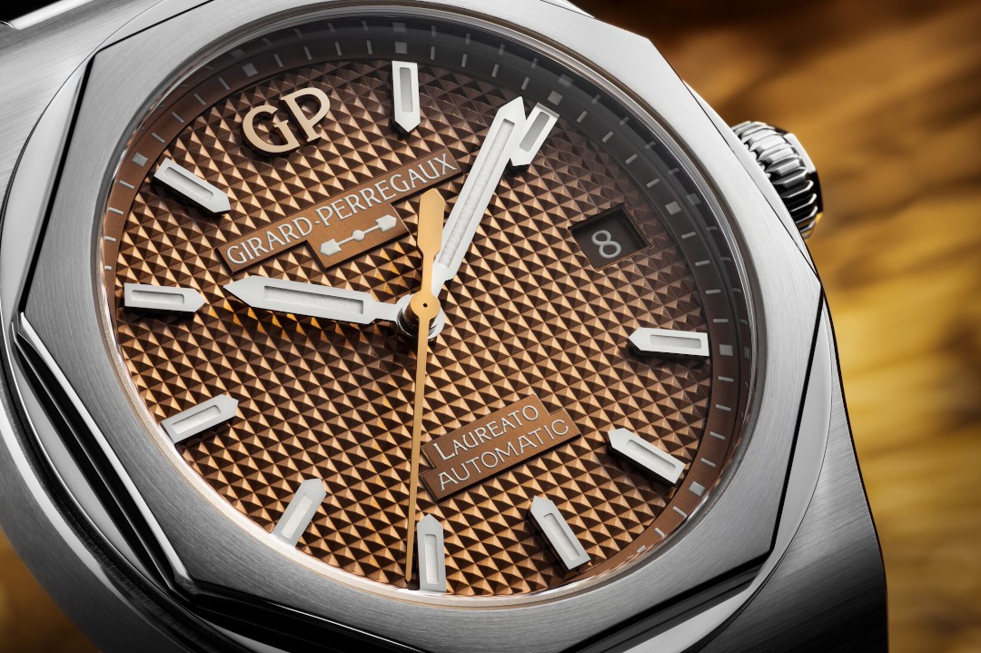 特徴的な八角形 - GIRARD PERREGAUX