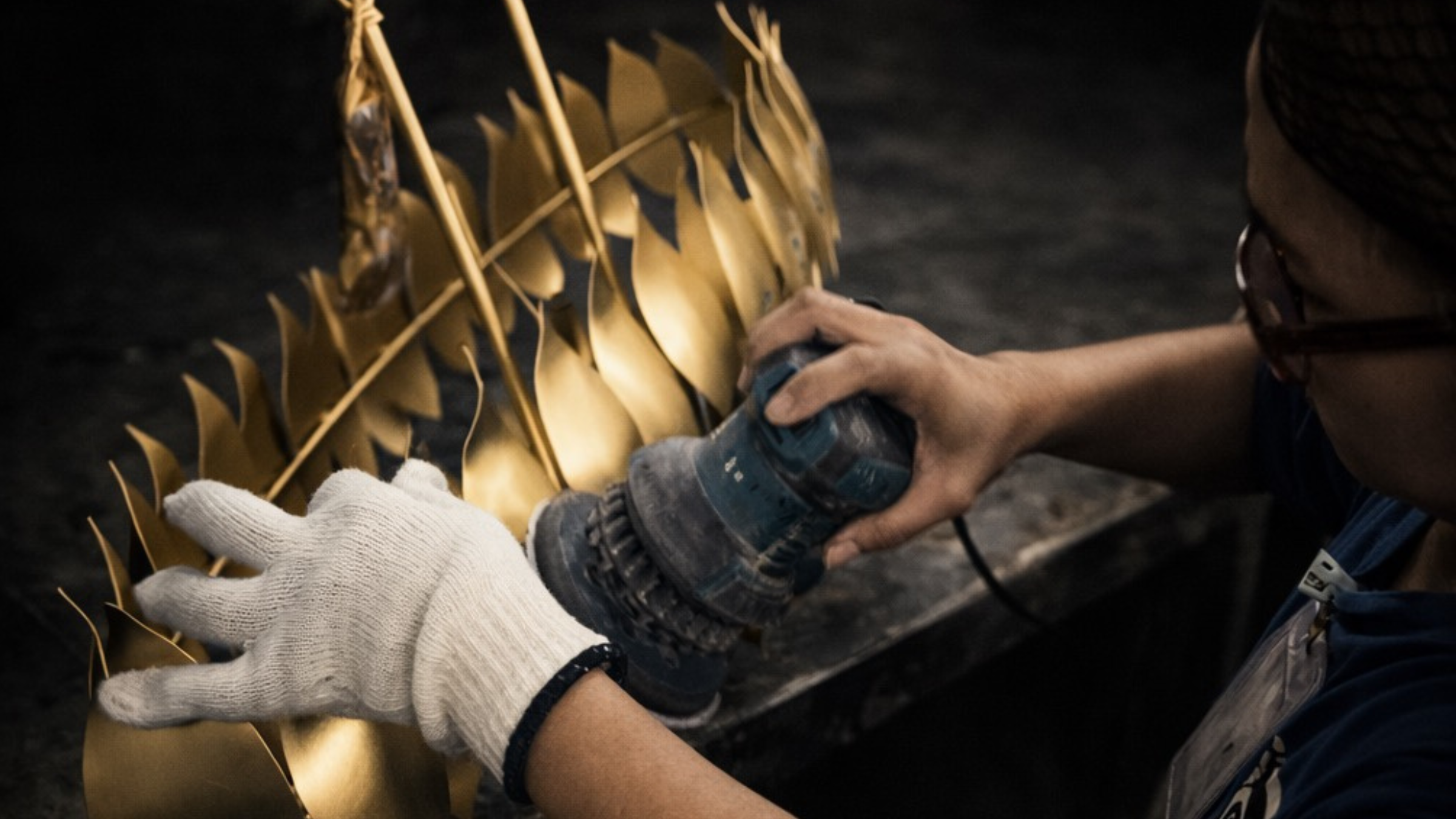 Sustainable handcrafted lighting by Varaluz